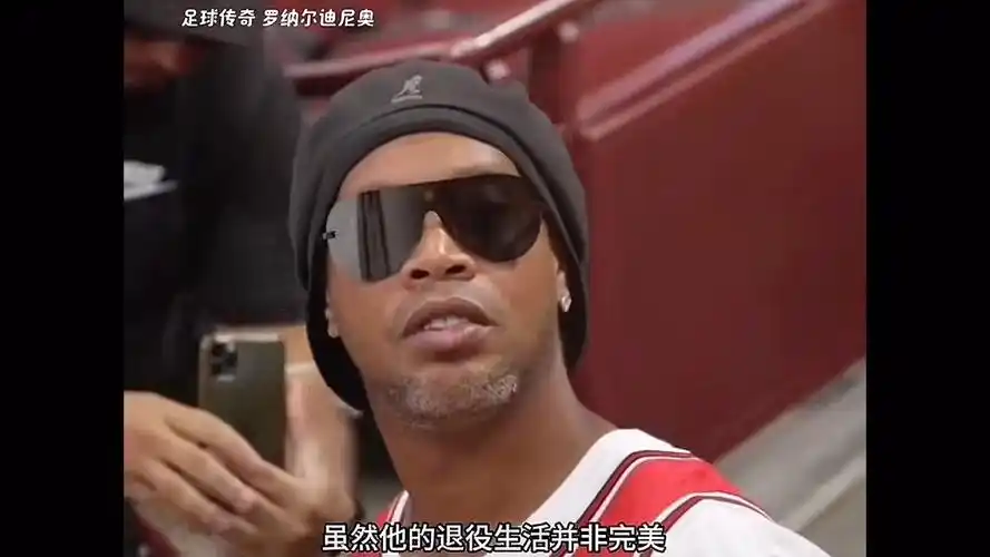 他敏锐地捕